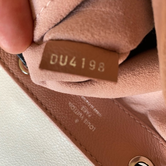 Louis Vuitton Soft Calfskin Lockme Backpack Rose Ballet and White - Picture 8 of 9